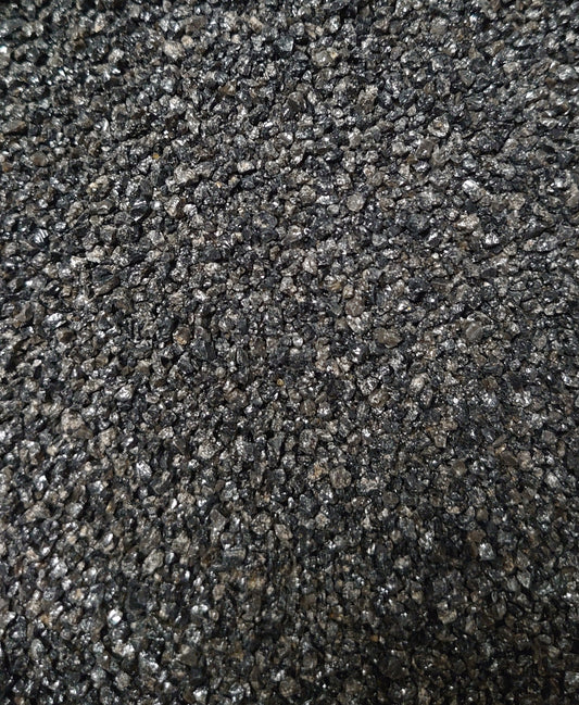 A black coarse volcanic sand for all aquariums, invertebrates and reptiles