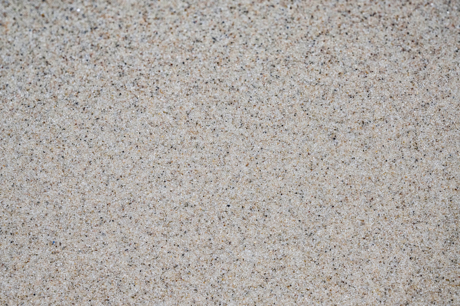 Ultra fine kiln dried natural quartz sand.
Colour is a natural beige, with a light grey undertone.